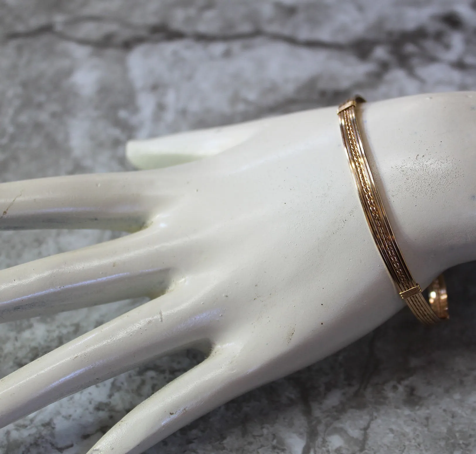 14kt Gold Filled 6-Strand Wire Wrapped Stackable Bracelet  SSTTSS