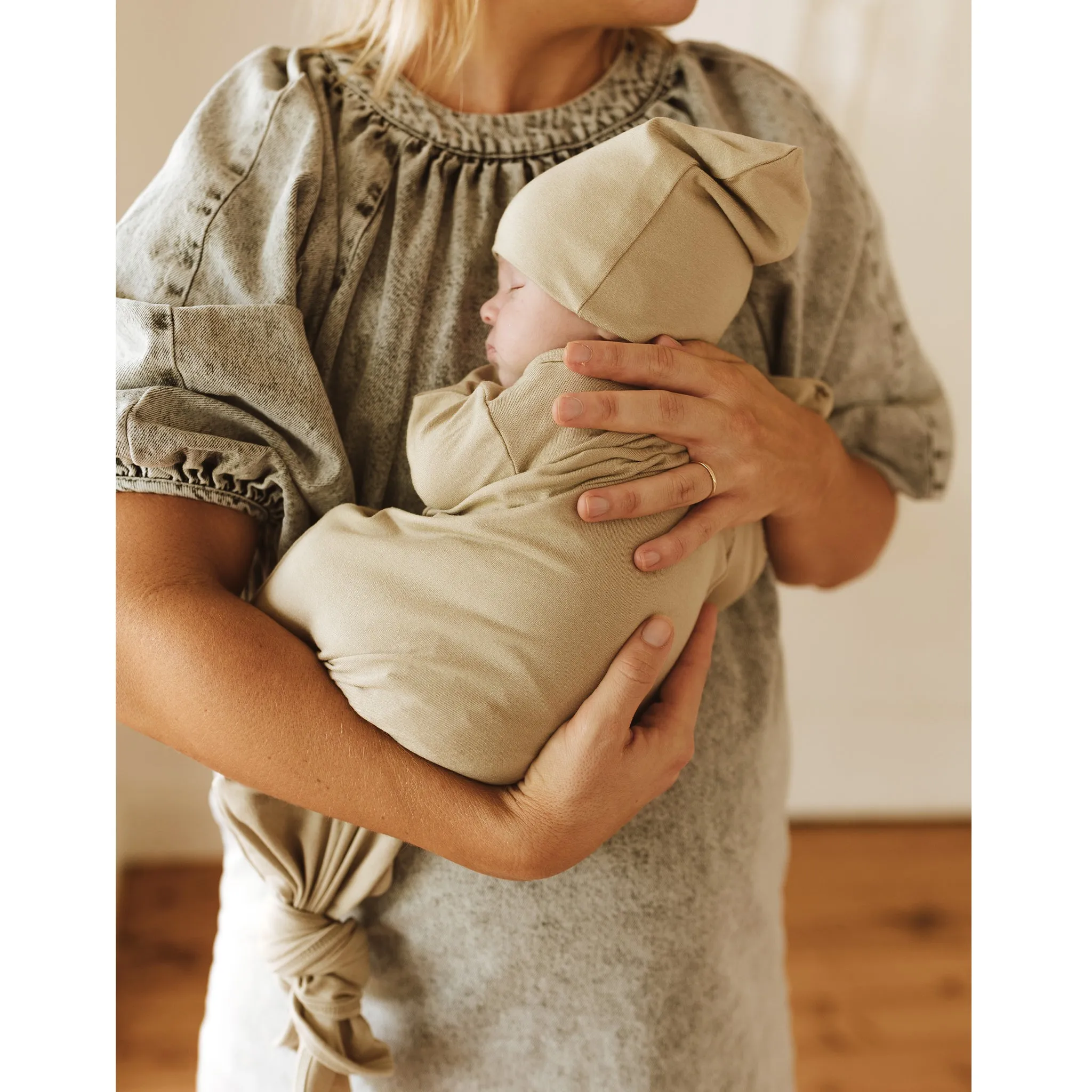 Bowy Slouch Beanie - Sage