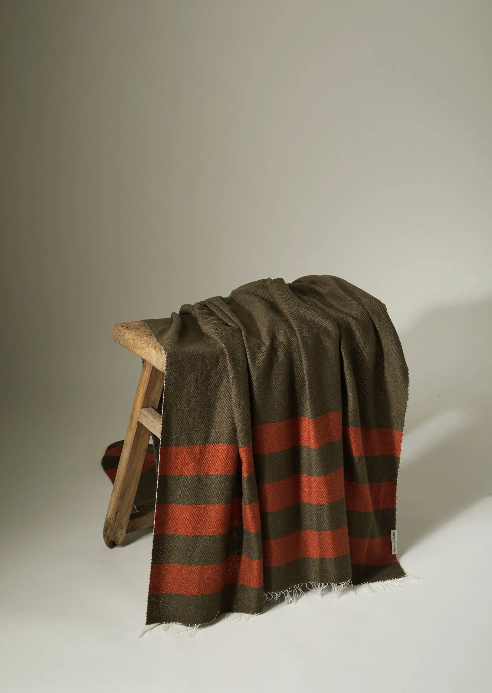 Mirror throw striped (CASHMERE ) Khaki