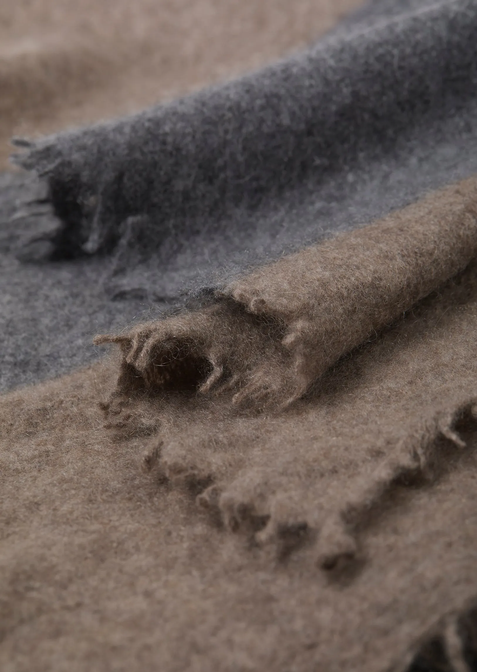 Open knitted Throw Block Stripe (CASHMERE) Charcoal